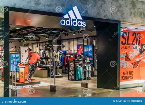 black friday tienda Adidas